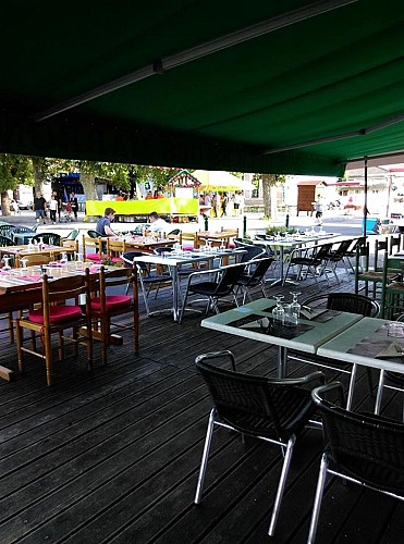 delices-marronniers-terrasse2