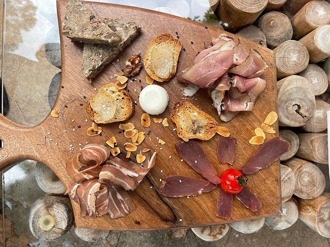 La Terrasse des beaux jours les Eyzies