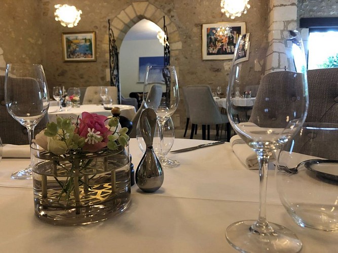 La Libertie table salle a manger