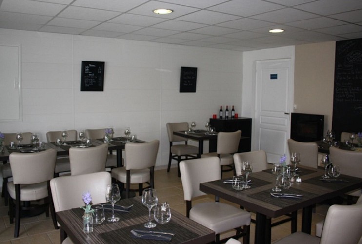 Cote-Fleuve, Saint André de Cubzac, Restaurant, Salle