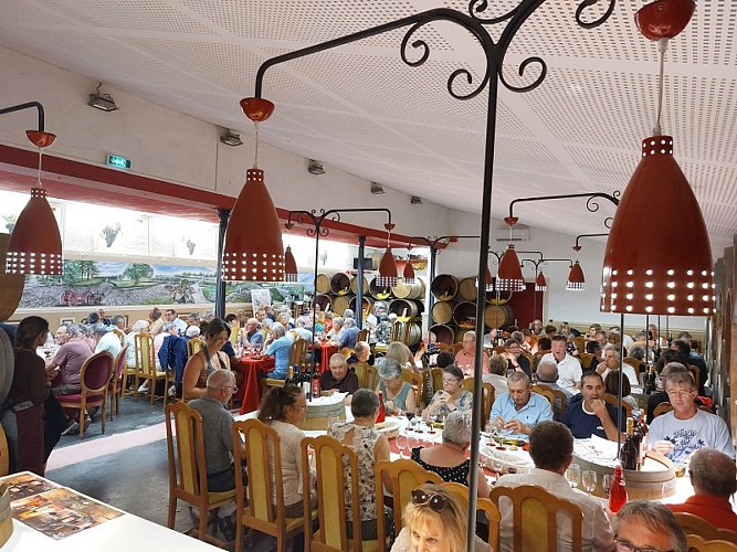 chateau marquis de vauban blaye côtes de bordeaux resto 800x600