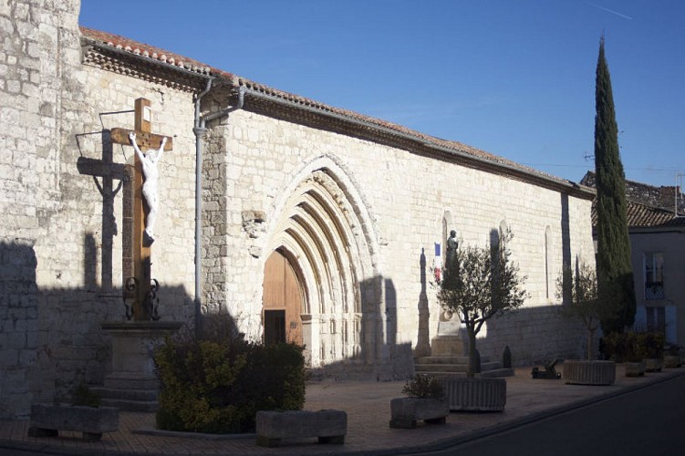 eglise-portail-puymirol-ot-paps-sirt
