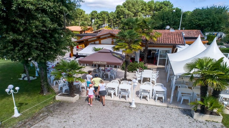 Resto Les Ecureuils terrasse