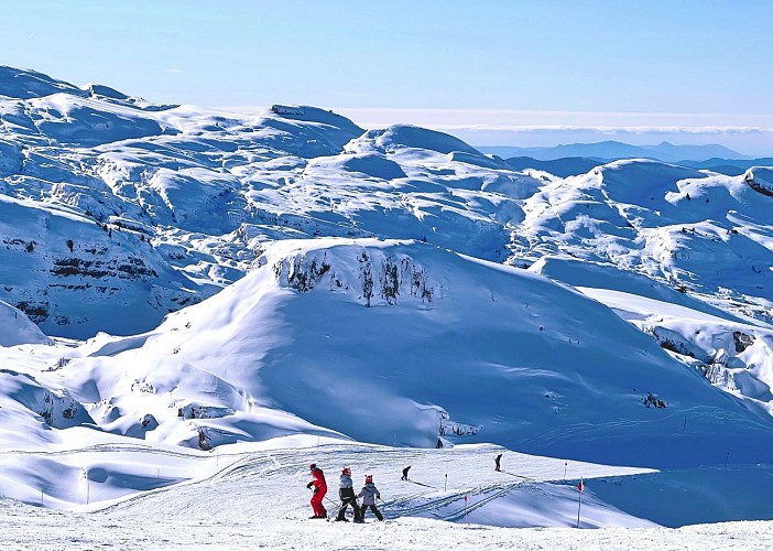 Descente du Boulevard des Pyrénées avec l'école du ski Français