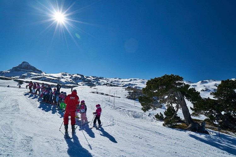 Cours collectif enfant avec l'ESF de La Pierre Saint-Martin