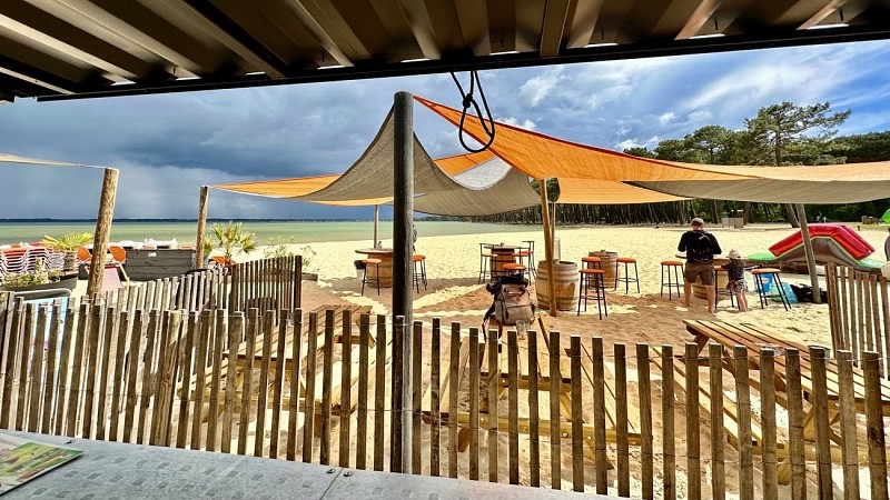 Snack au Bord de l'O tables2