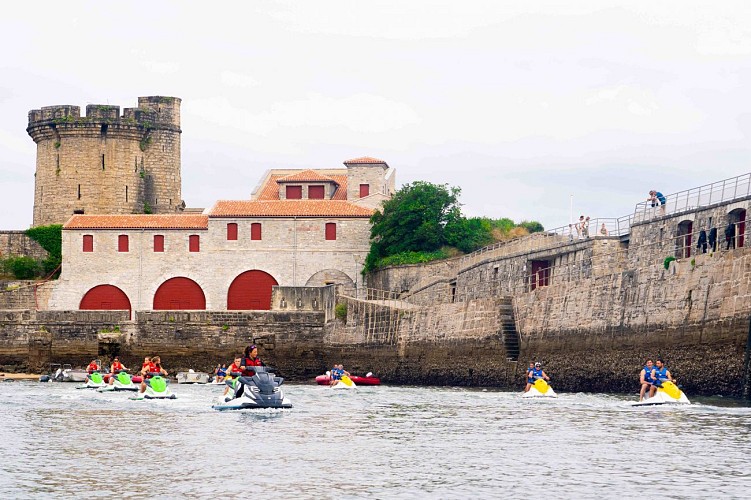 6.Jet_PARALAILE-1091