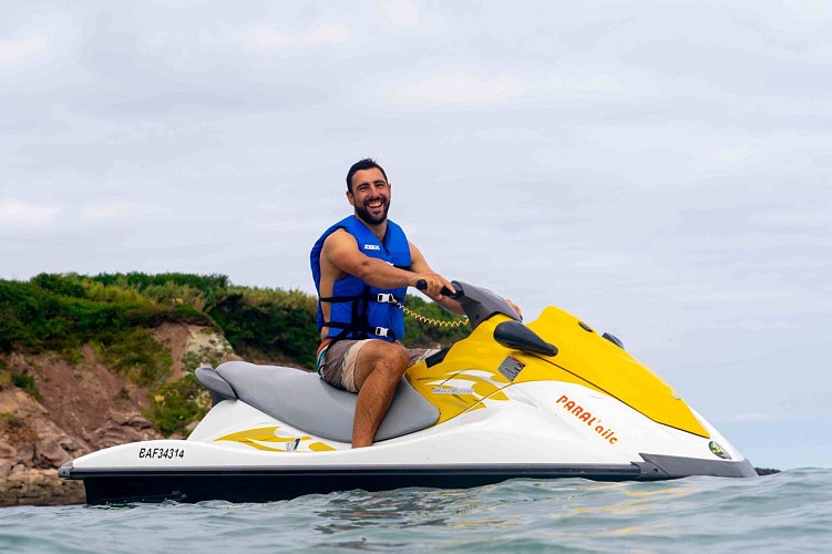 4.Jet_PARALAILE-1504