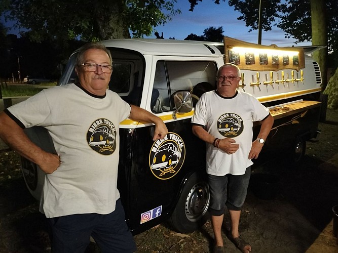Bières Truck Landes &amp; Gironde 8. Bière Truck au Village