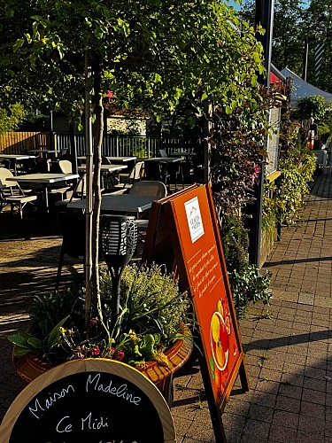 53d0deaf-8f66-4ada-992b-a4c60de1f4e1