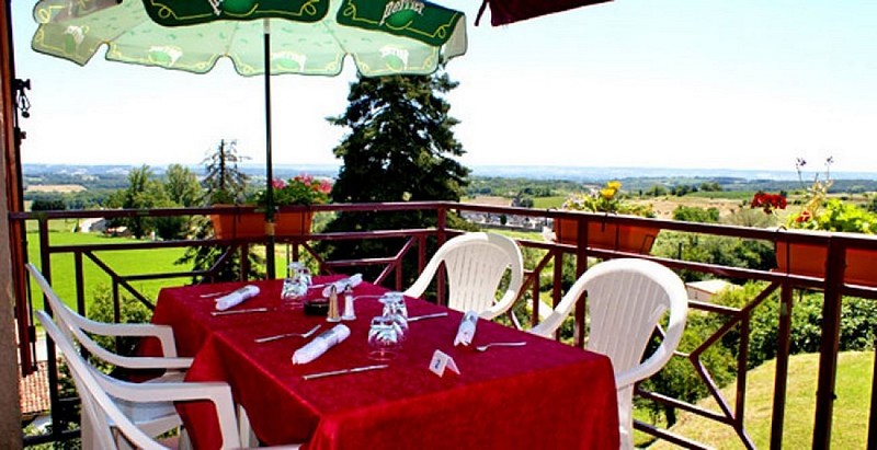 RESAQU047FS000AA_saintpastour_relaisdesbastides [800x600]