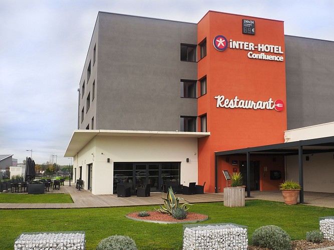 hotel-confluence-damazan-facade