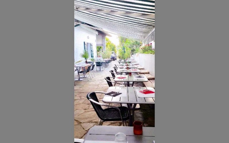 Terrasse tonnelle Alzate