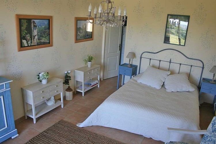 Limeuil-RolandieChambre-Vezere-6