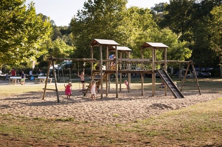 moulin-de-la-pique-balancoire