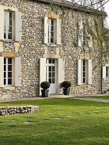 La Girarde - Mme patricia TYLER