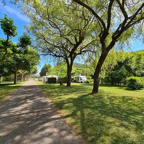 13 Dordogne Emplacements Camping Maisonneuve 2