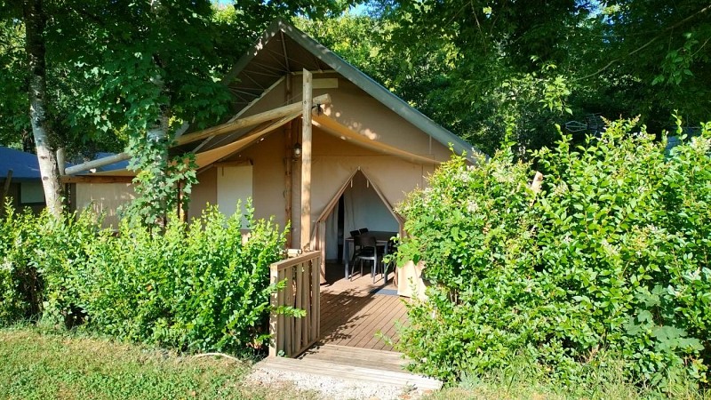 Camping les Cinq Chateaux - Vézac