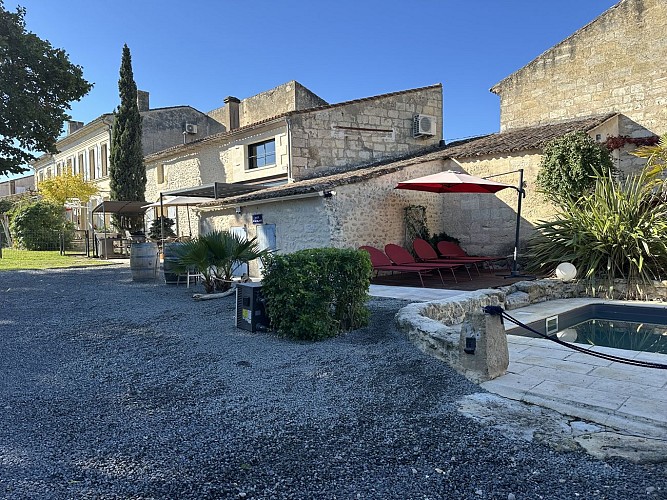 JEROBOAM - EXTERIEUR-01