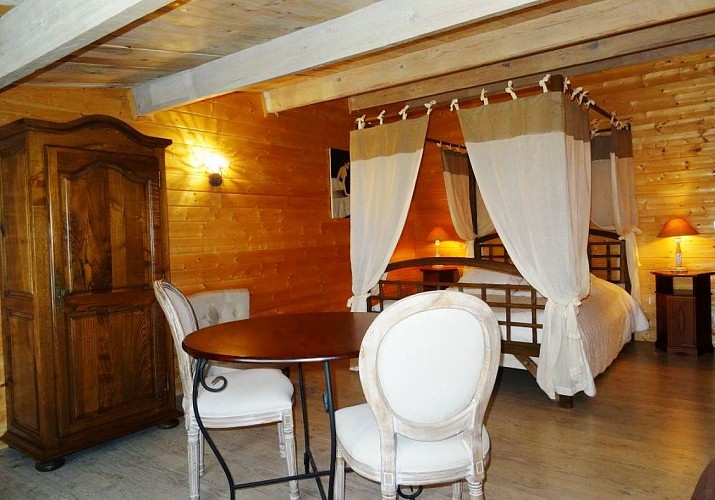 HLOAQU047FS002V7_CHC162_BEAUGAS_grande11