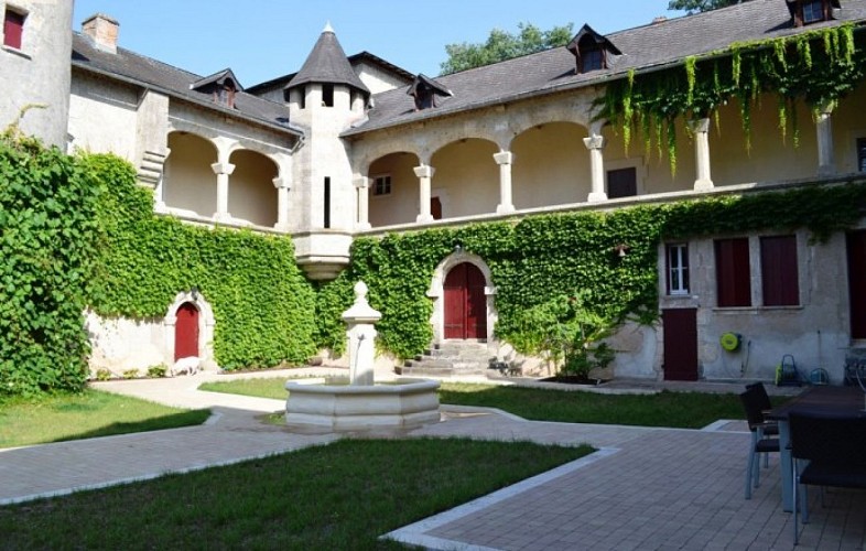 Château de Laroche 02