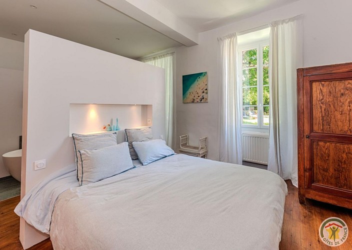 HLOAQU047V50INVZ_Lauzun_CH-UnPetitChâteau_2457_photo4