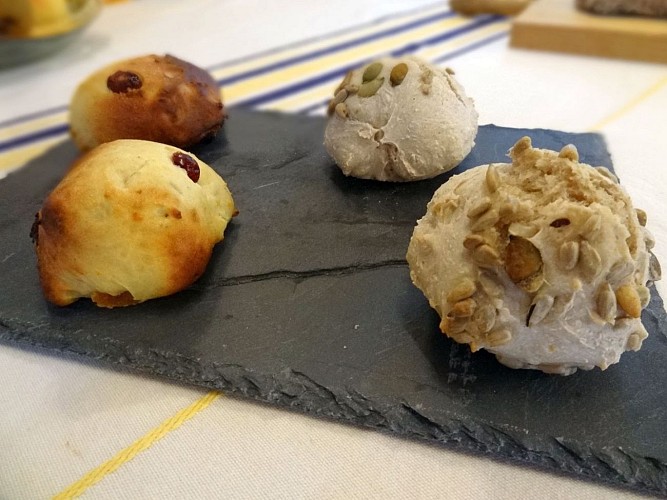 Idiratekoborda-pains-St Etienne de Baigorry