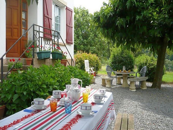 Ferme-Etxekoinia-pdj-Bussunaritz