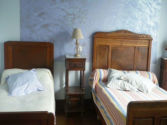 Ferme-Etxekoinia-chambre triple-Bussunaritz