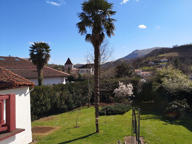 Chalbonia - Jardin avec vue Baigura