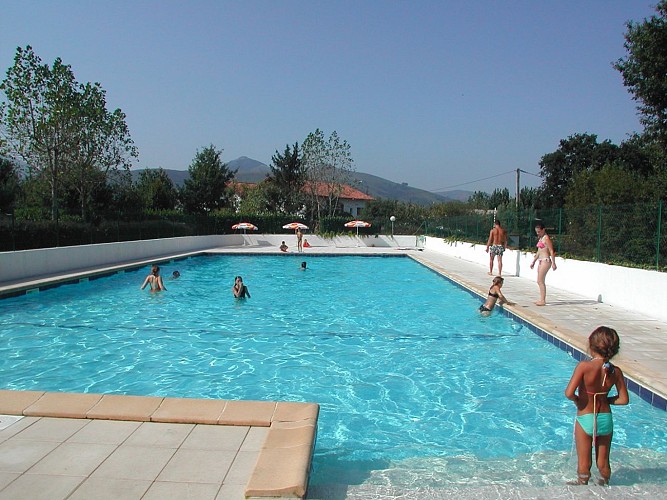 Hiriberria - Piscine extérieure