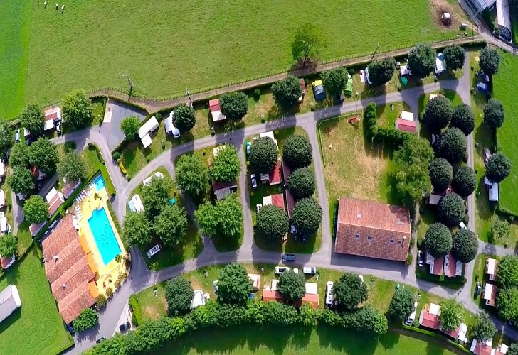 Europ-camping-piscine-parc arboré-vue aerienne-ascarat©drone vidéo france
