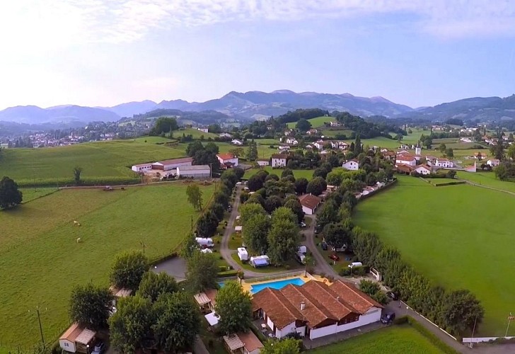 Europ-camping-structure-vue aerienne-ascarat©drone vidéo france