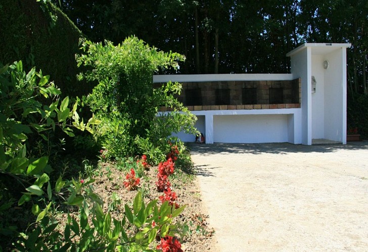 Europ-camping-espace-cuisson-barbecue-ascarat