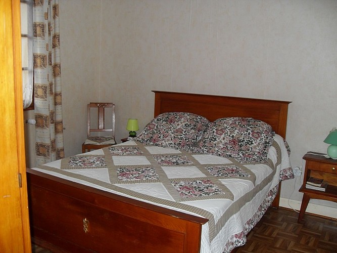 Madame Mireille VINCENT