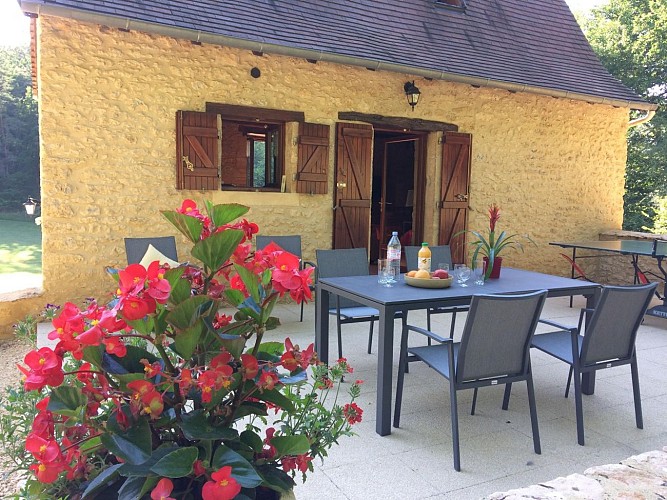 Fonchave avec sa piscine privée au nord de Sarlat
