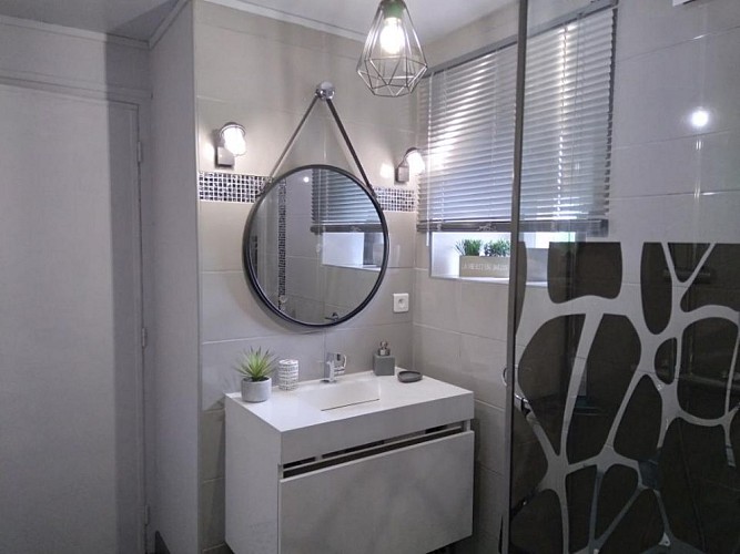 Maison Rouge avec piscine privée au nord de Sarlat