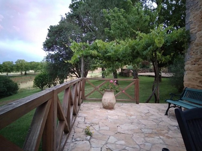 Maison Rouge avec piscine privée au nord de Sarlat