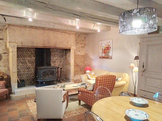 Maison Rouge avec piscine privée au nord de Sarlat