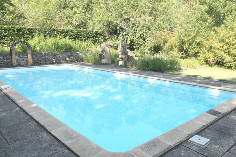 Le Vallon de l'Albarède avec piscine sud de Sarlat_5