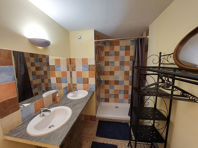 La Plaisante_salle d'eau_rez de chaussée