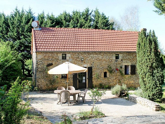 050010- montant de fage -location de vacances - piscine privée - entre sarlat et lascaux(2)