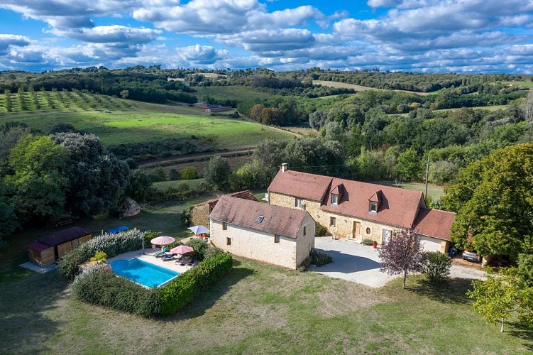 La Garenne avec sa piscine privée proche de Sarlat