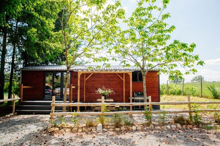 exterieur-gite-du-pecheur-domaine-puyregonde