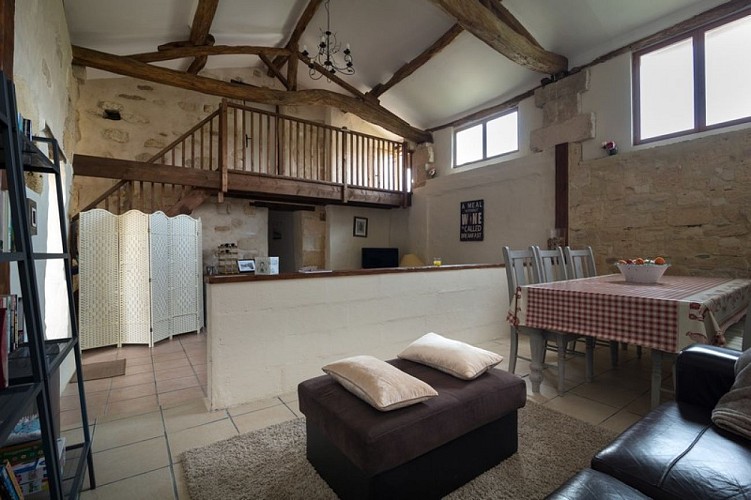 Meuble-La--Grange-Saint--Mariens-Corinne-Couette-salon-3-800x600