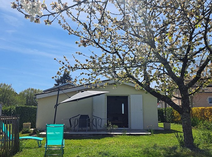 VUE DEPUIS LE JARDIN