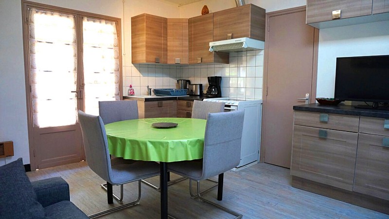 salon-cuisine-cabannes-1