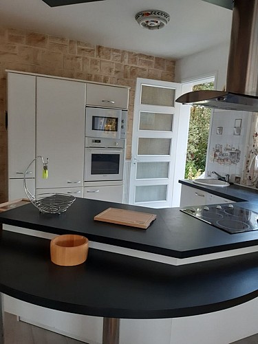 20250802_210242 (Copier)