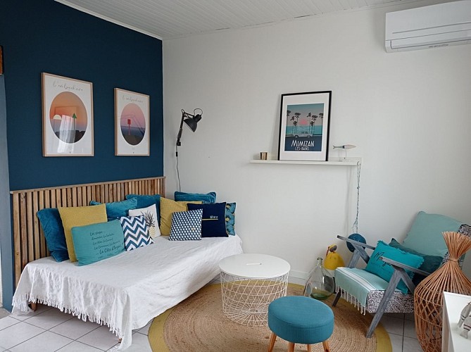 2024_charrier_corinne (3) (Copier)