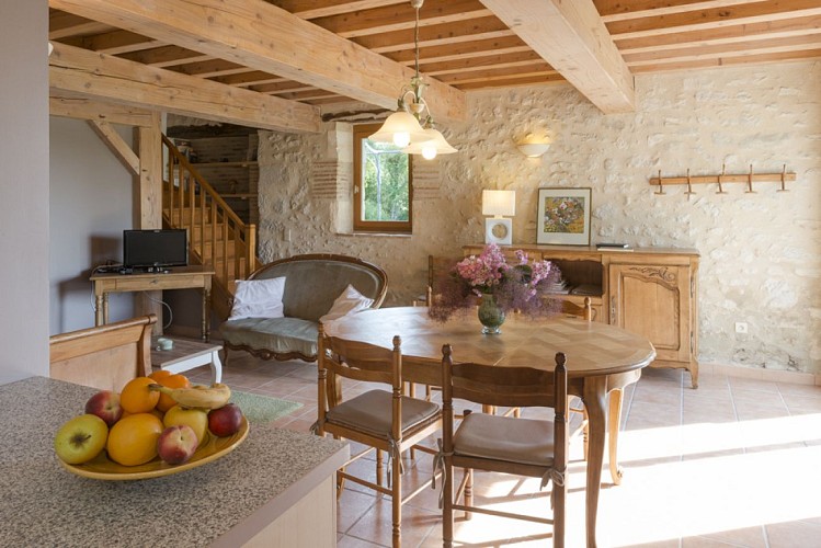 HLOAQU047FS0001R_CANCON_LGM514A_09